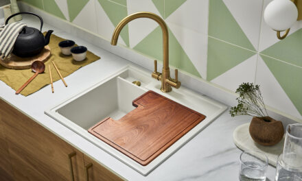 A smart sink solution for compact kitchens
