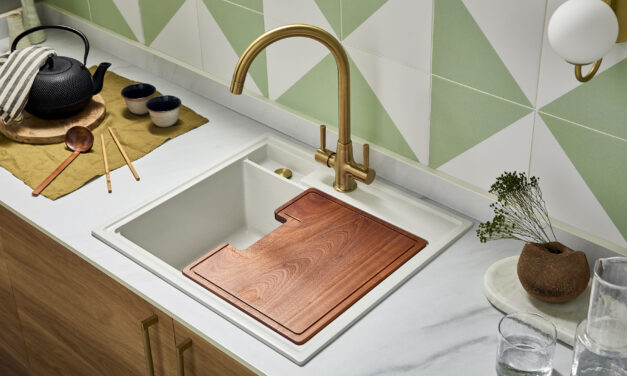 A smart sink solution for compact kitchens