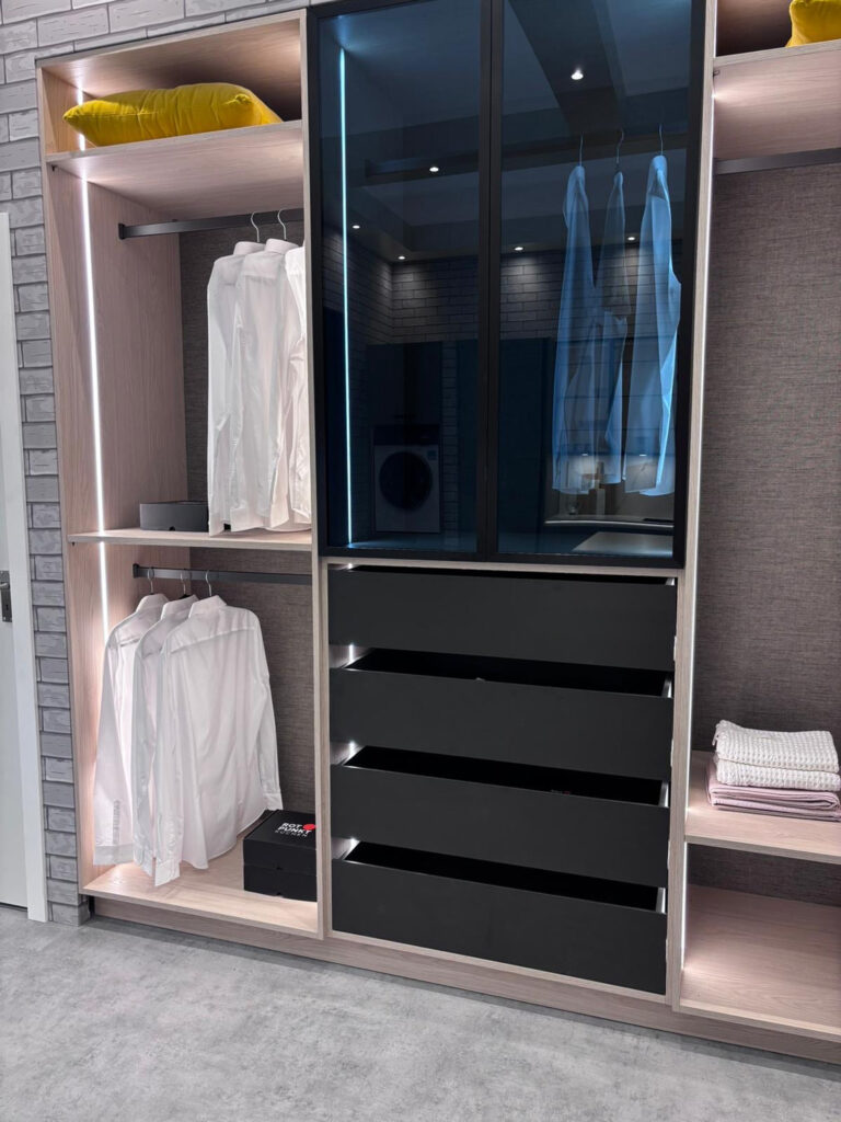 Rotpunkt Dressing Room Wardrobes